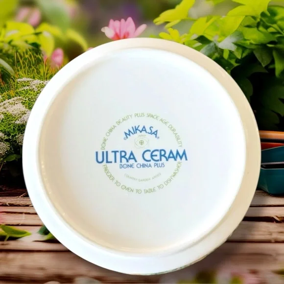 Country Garden by MIKASA 8" Round Vegetable Bowl - Picture 3 of 5